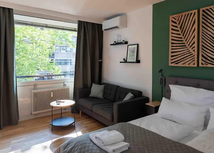 Apartment Bernhards Kossgasse - Gratis Parken, Klimaanlage & Balkon Graz